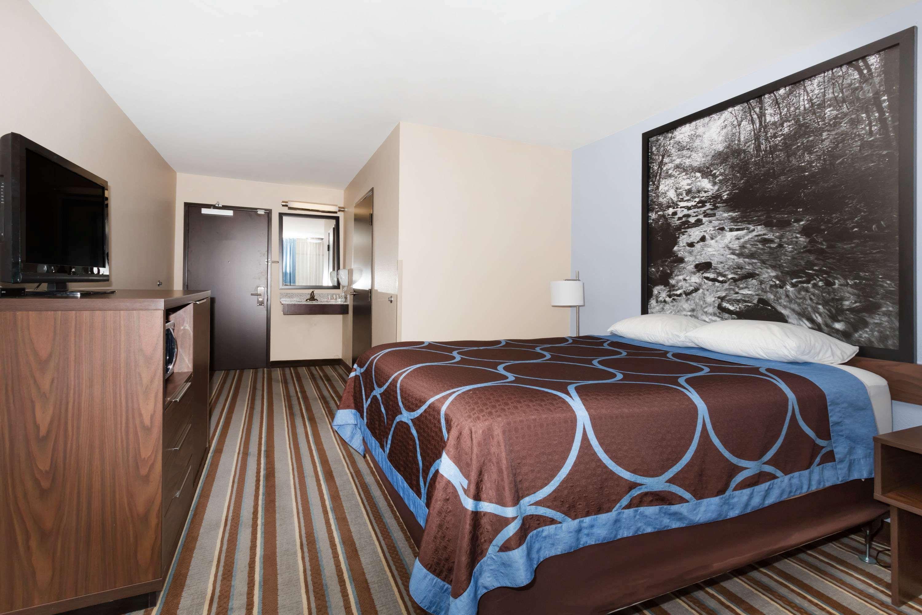 Super 8 By Wyndham Longmont/Twin Peaks Hotel Екстериор снимка