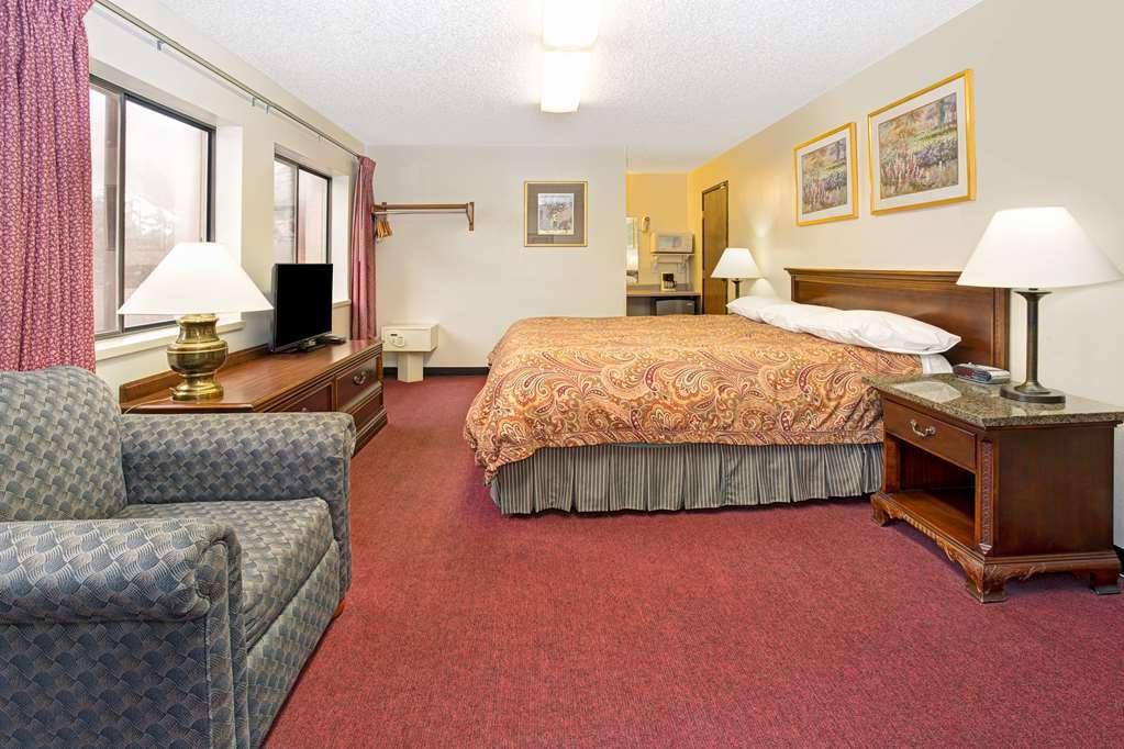 Super 8 By Wyndham Longmont/Twin Peaks Hotel Стая снимка